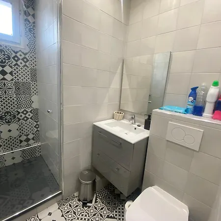 Calme Et Lumineux. B&b. 3 4* Neuilly-sur-Seine