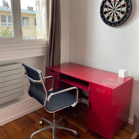 Calme Et Lumineux. B&b. 3 Bed and breakfast